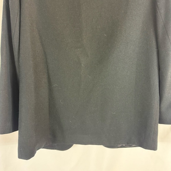Women Blazer Jacket 100% Pure Wool
Sag Harbor Sz:10 Black Preppy, Dark academia - Picture 11 of 12